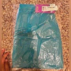 PURPLE LABEL YOGA -by Healing Hands-  Women’s Pull on cargo scrub pant.